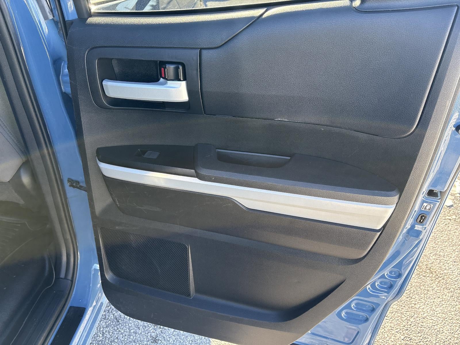 2019 Toyota Tundra 4WD 4WD SR5 Double Cab 6.5' Bed 5.7L (Natl)