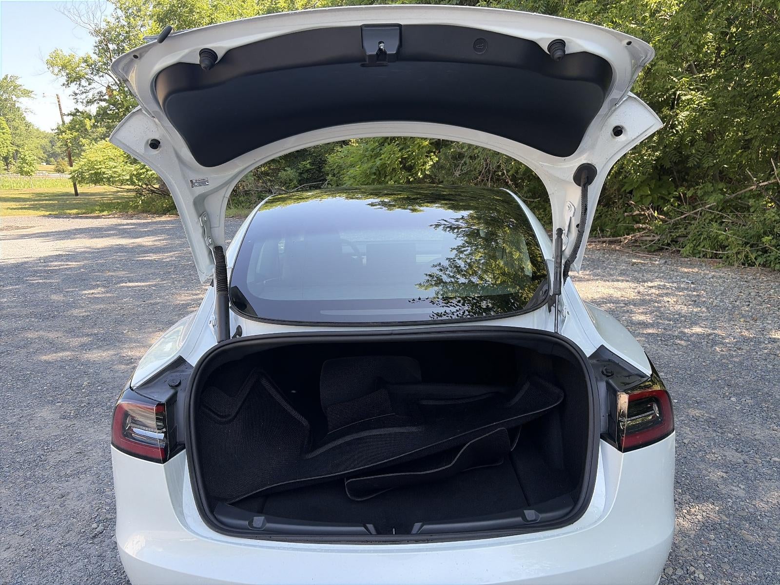 2023 Tesla Model 3 RWD