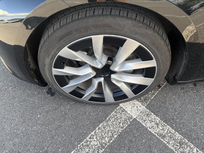 2025 Tesla Model 3 Long Range AWD