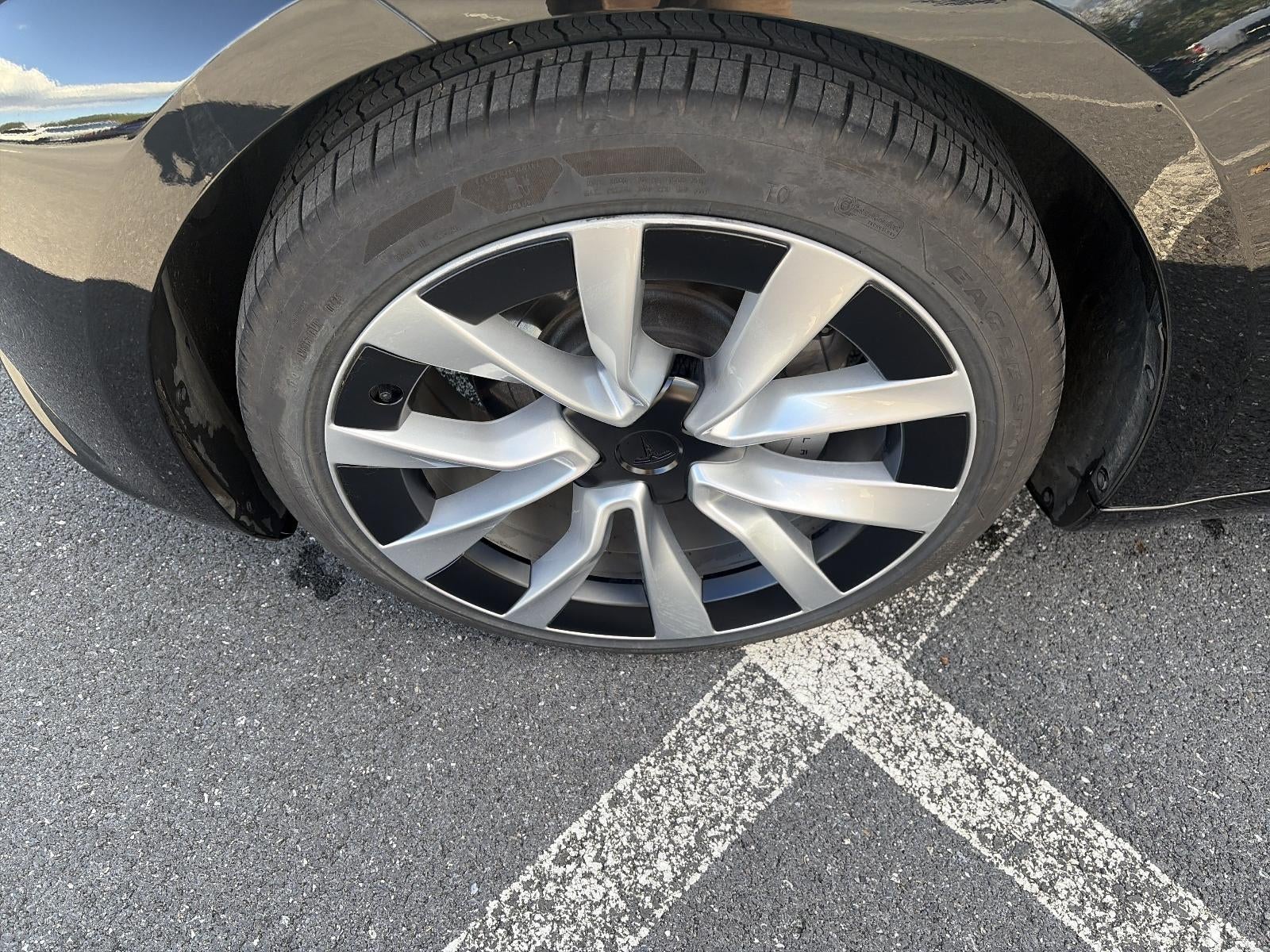 2025 Tesla Model 3 Long Range AWD