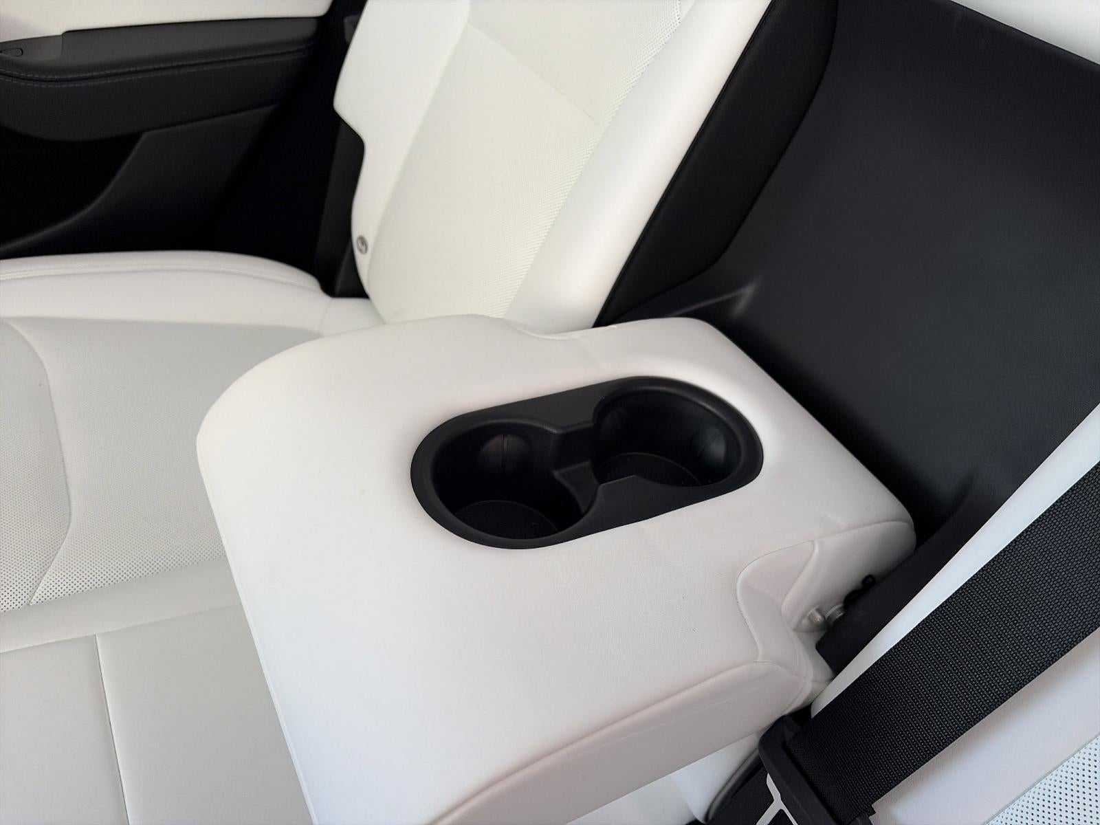 2026 Tesla Model Y AWD