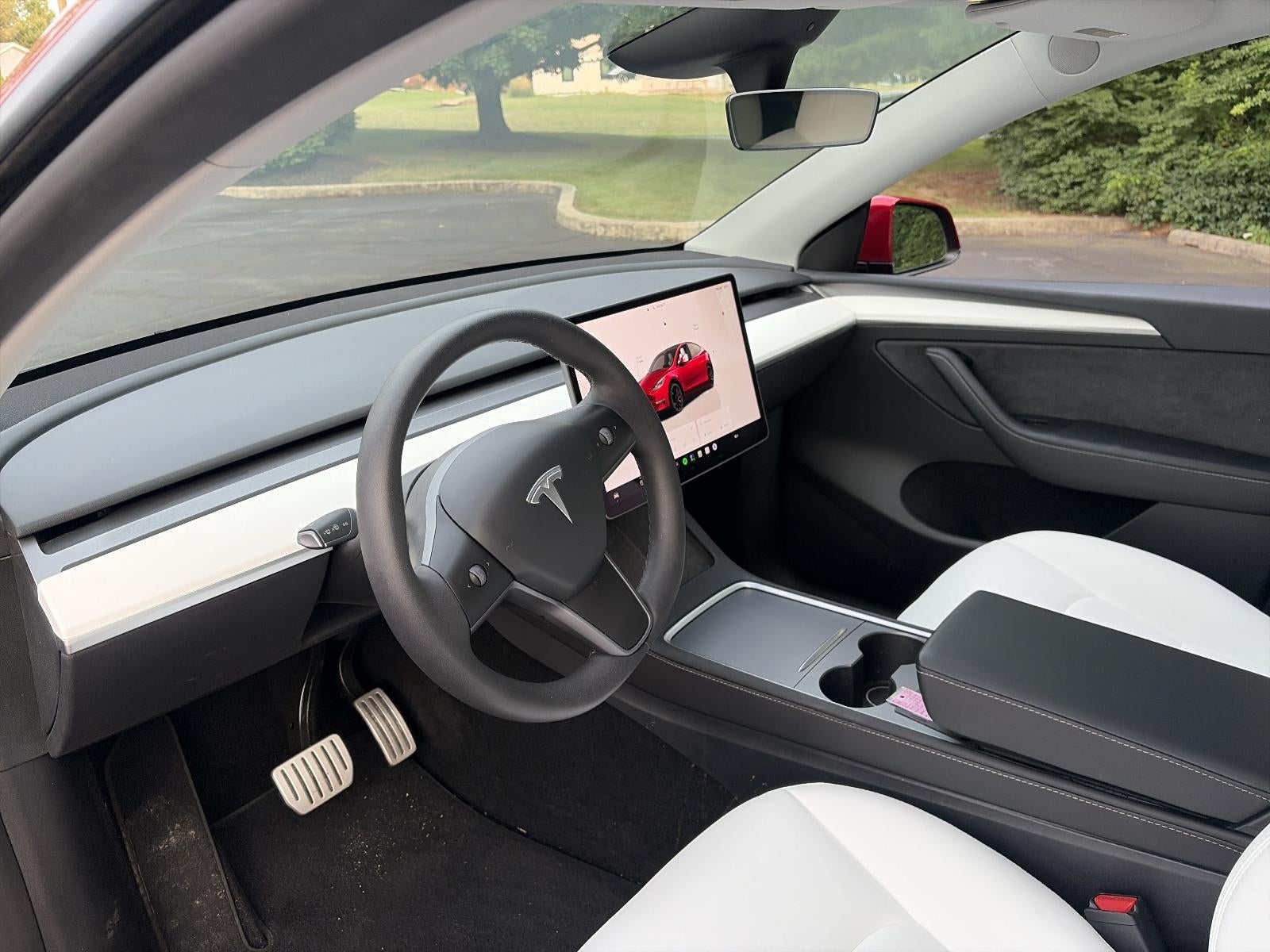 2025 Tesla Model Y Performance AWD *Ltd Avail*