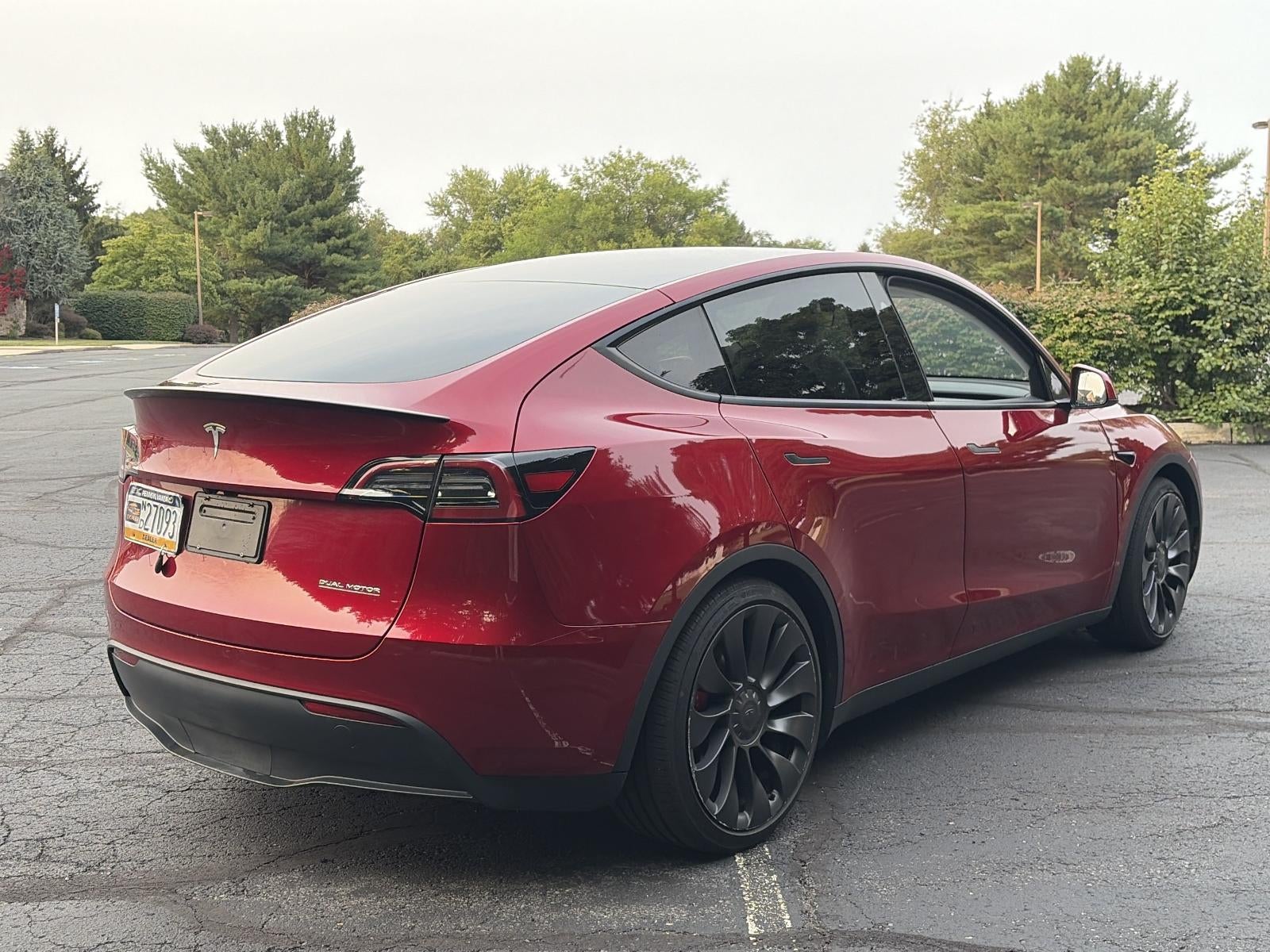 2025 Tesla Model Y Performance AWD *Ltd Avail*