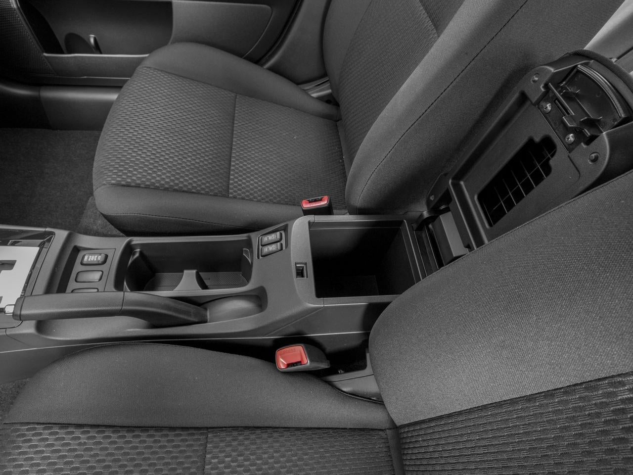 2016 Mitsubishi Lancer Man ES FWD