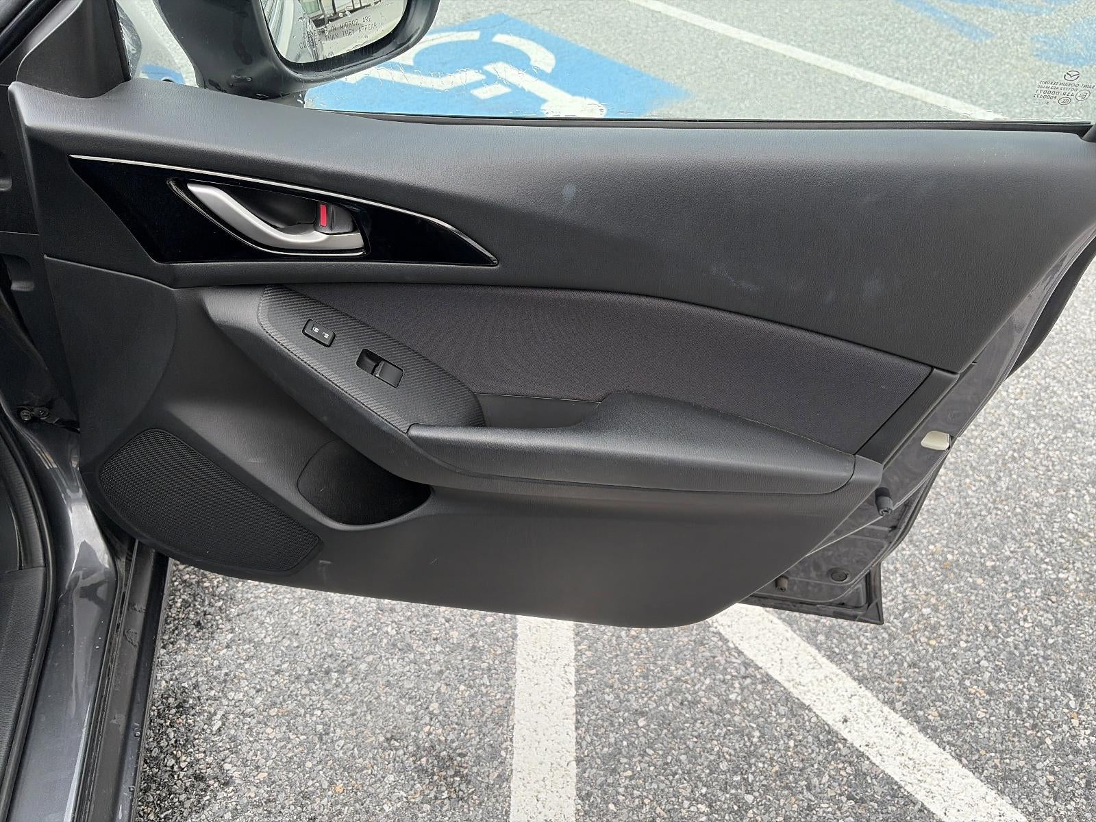 2014 Mazda Mazda3 4dr Sdn Man i Touring