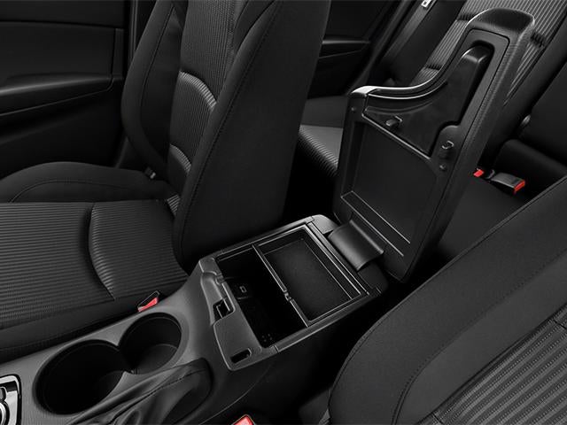 2014 Mazda Mazda3 4dr Sdn Man i Touring