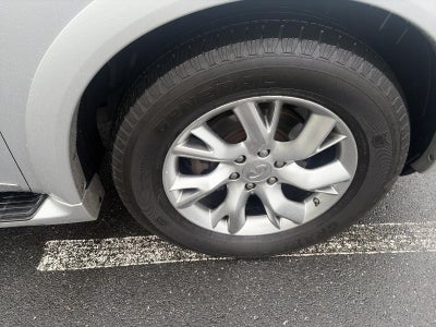 2012 INFINITI QX56 4WD 8-passenger