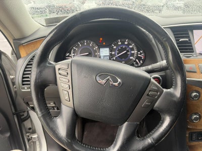 2012 INFINITI QX56 4WD 8-passenger