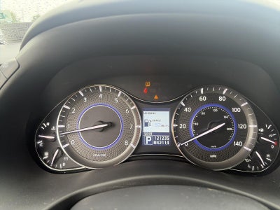 2012 INFINITI QX56 4WD 8-passenger
