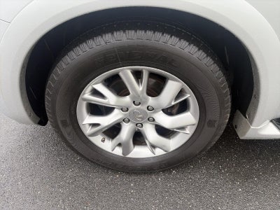 2012 INFINITI QX56 4WD 8-passenger
