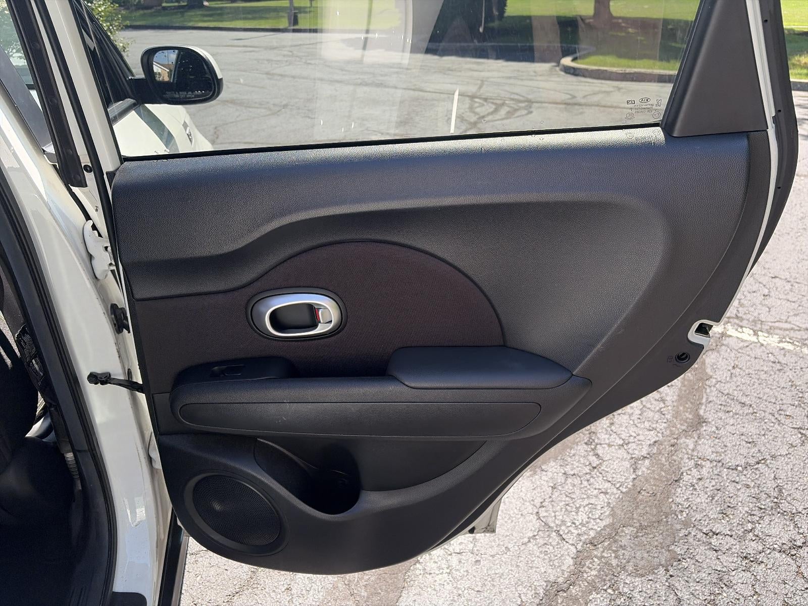 2015 Kia Soul 5dr Wgn Auto +