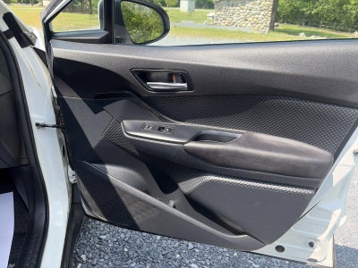 2018 Toyota C-HR XLE Premium FWD (Natl)