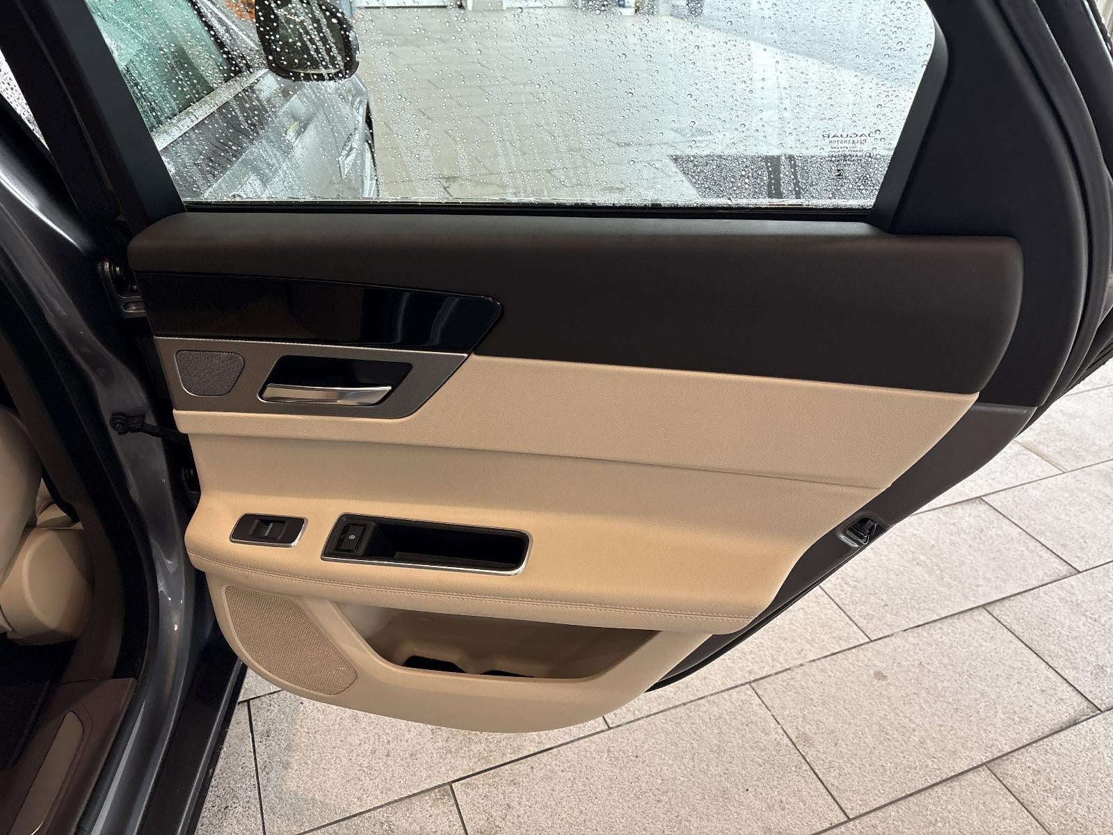 2017 Jaguar XF 35t Prestige AWD