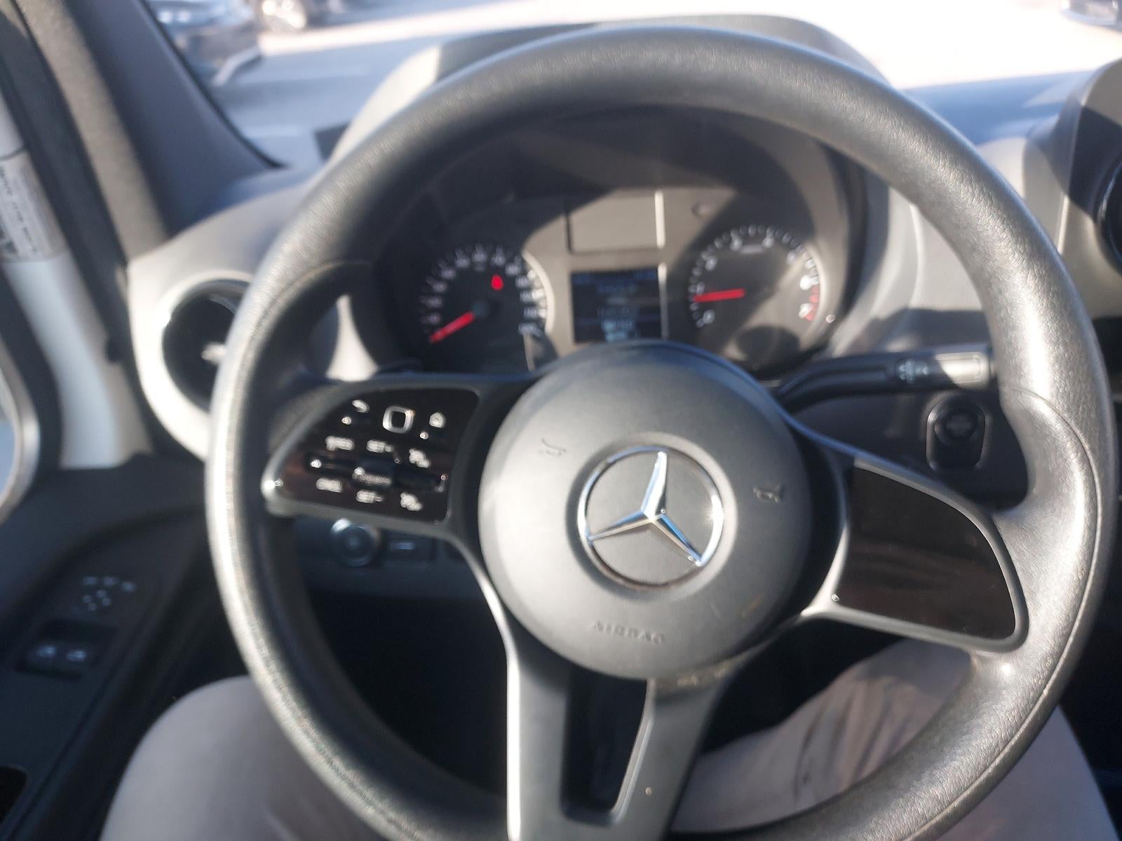 2021 Mercedes-Benz Sprinter Cargo Van 1500 Standard Roof I4 144" RWD