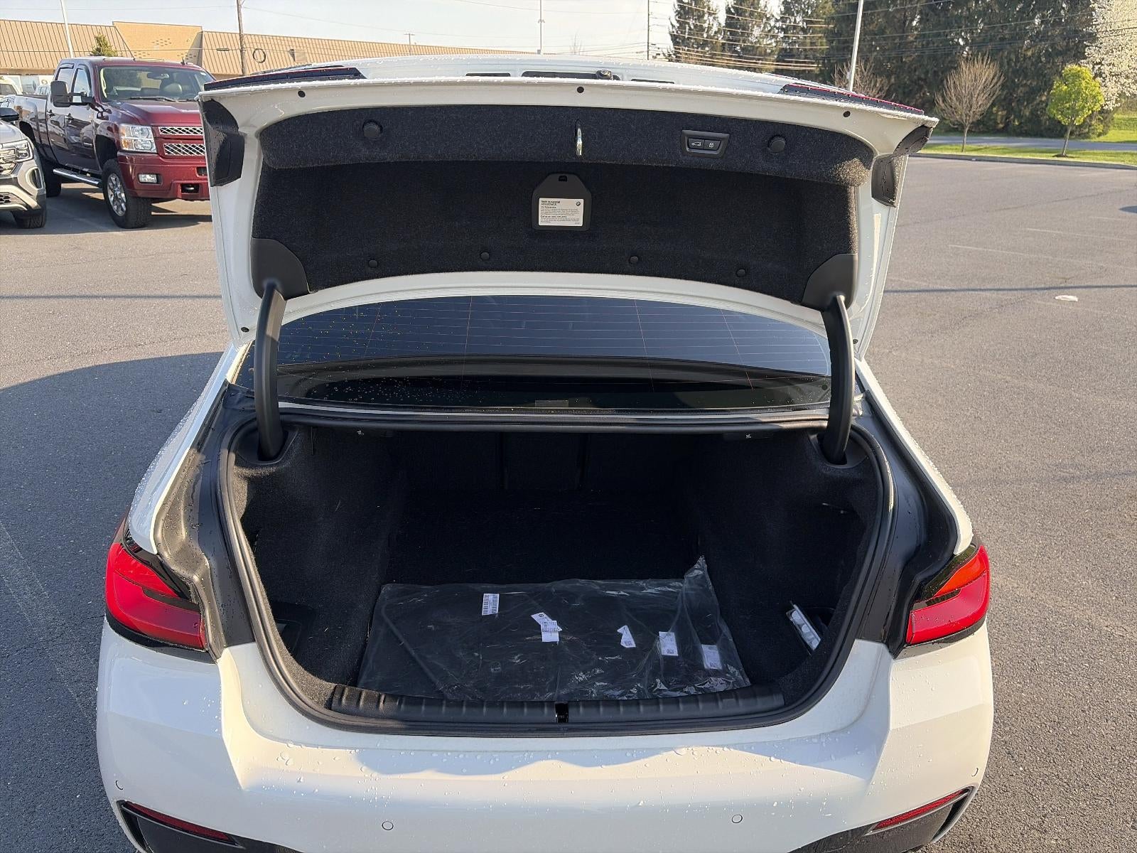 2023 BMW M550i xDrive Sedan