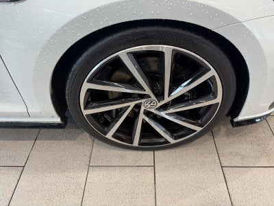 2018 Volkswagen Golf R 2.0T DSG w/DCC/Nav