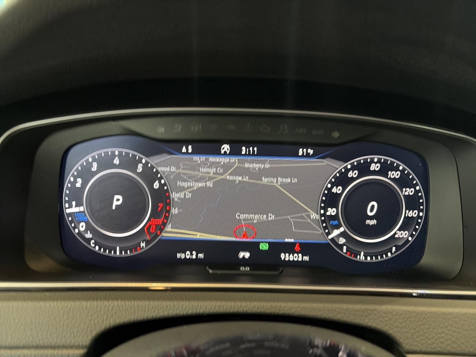 2018 Volkswagen Golf R 2.0T DSG w/DCC/Nav