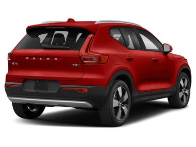 2021 Volvo XC40 T5 AWD Momentum