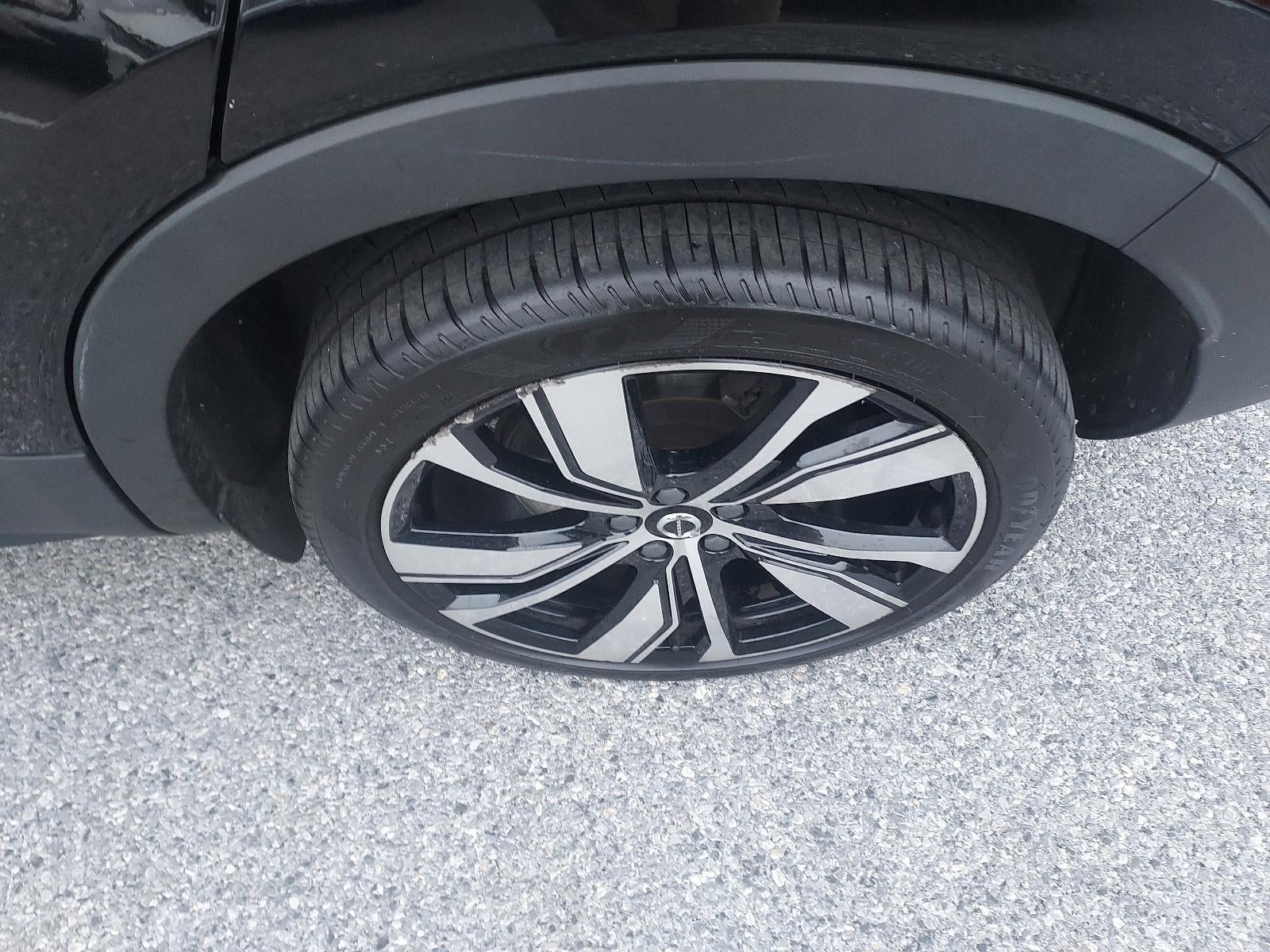 2021 Volvo XC40 Recharge P8 eAWD Pure Electric