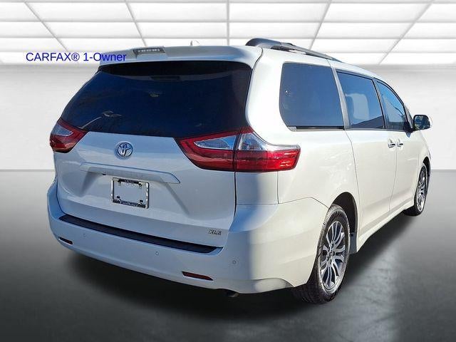 2019 Toyota Sienna XLE Premium FWD 8-Passenger (Natl)