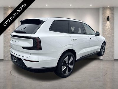 2026 Volvo EX90 Twin Motor Plus 6-Seater