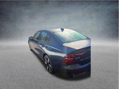 2025 Volvo S60 Plug-In Hybrid T8 AWD Plus