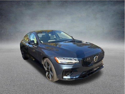2025 Volvo S60 Plug-In Hybrid T8 AWD Plus