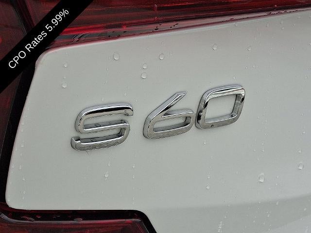 2024 Volvo S60 B5 FWD Core Dark Theme