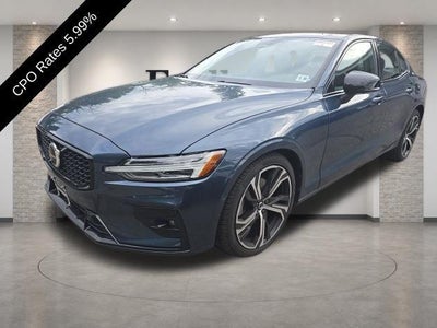 2025 Volvo S60 B5 AWD Plus
