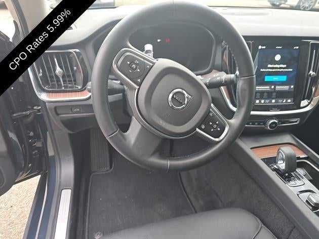 2025 Volvo S60 B5 AWD Plus