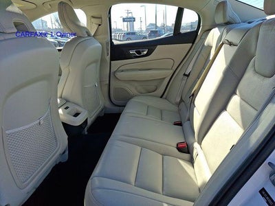 2024 Volvo S60 B5 AWD Plus Dark Theme