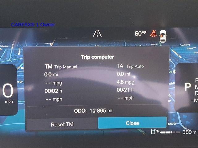 2024 Volvo S60 B5 AWD Plus Dark Theme