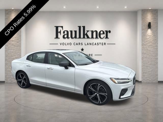 2024 Volvo S60 B5 AWD Ultimate Dark Theme