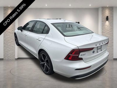 2024 Volvo S60 B5 AWD Ultimate Dark Theme