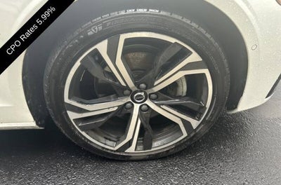 2024 Volvo S60 B5 AWD Ultimate Dark Theme