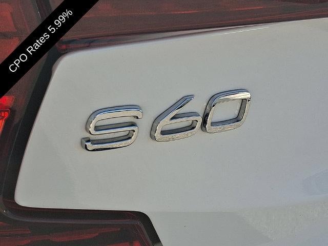 2024 Volvo S60 B5 AWD Ultimate Dark Theme