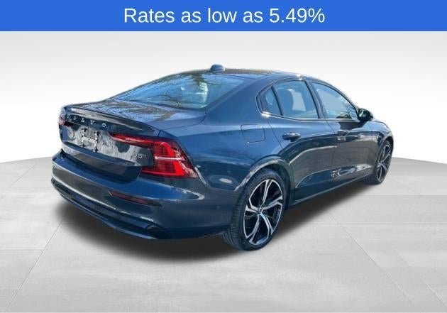 2023 Volvo S60 B5 AWD Plus Dark Theme
