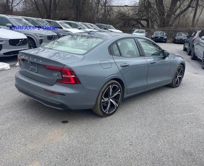 2023 Volvo S60 B5 AWD Plus Dark Theme