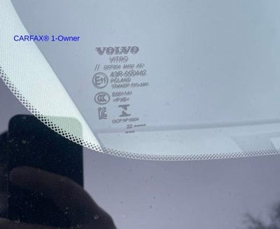 2023 Volvo S60 B5 AWD Plus Dark Theme