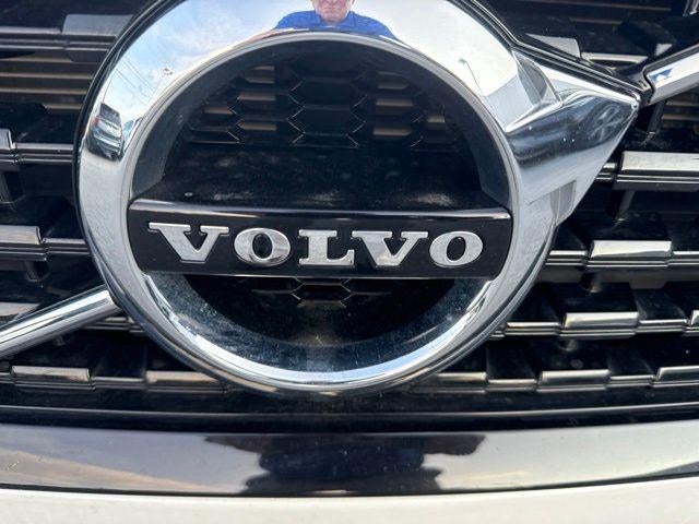 2022 Volvo S60 B5 AWD Momentum