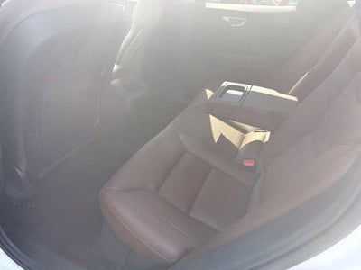2018 Volvo XC60 T5 AWD Momentum