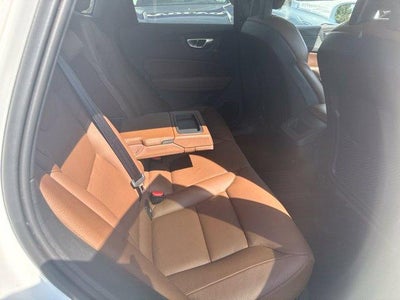 2018 Volvo XC60 T5 AWD Momentum