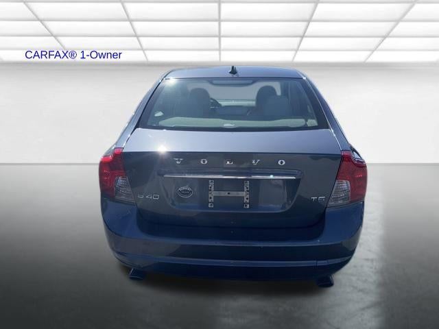 2011 Volvo S40 4dr Sdn