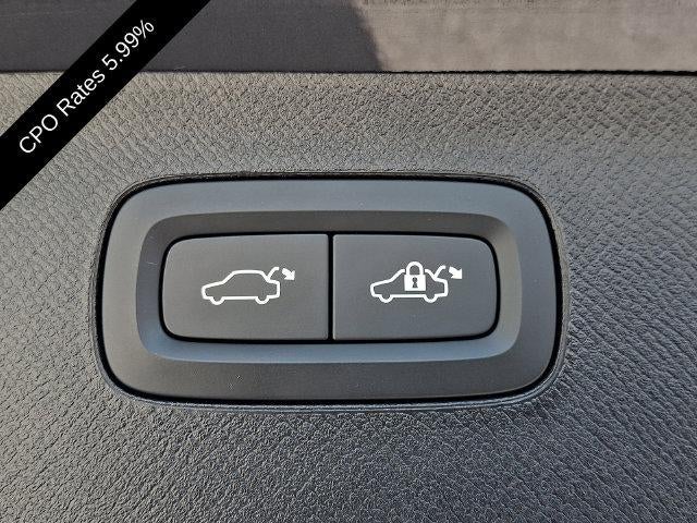 2024 Volvo XC90 B6 AWD Plus Bright Theme 6P