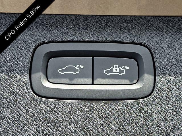 2025 Volvo XC90 B6 AWD Plus 6-Seater