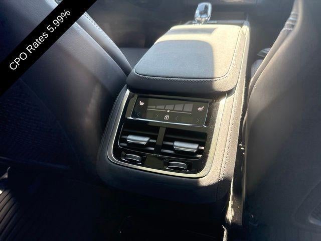 2026 Volvo XC90 B6 AWD Ultra Dark Theme 6-Seater