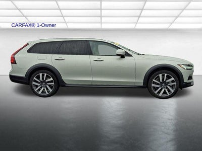 2022 Volvo V90 Cross Country B6 AWD