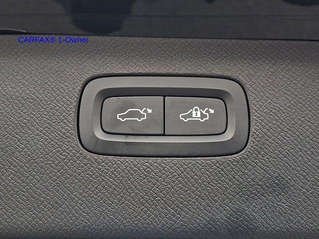 2024 Volvo XC90 B6 AWD Plus Bright Theme 7P