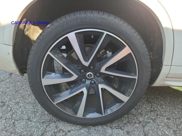 2024 Volvo XC90 B6 AWD Plus Bright Theme 7P