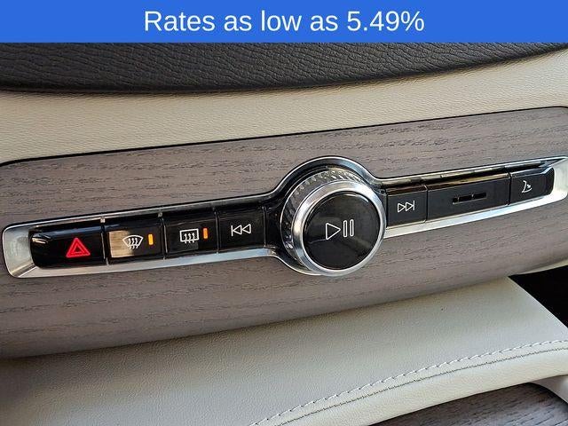 2024 Volvo XC90 B6 AWD Plus Bright Theme 7P